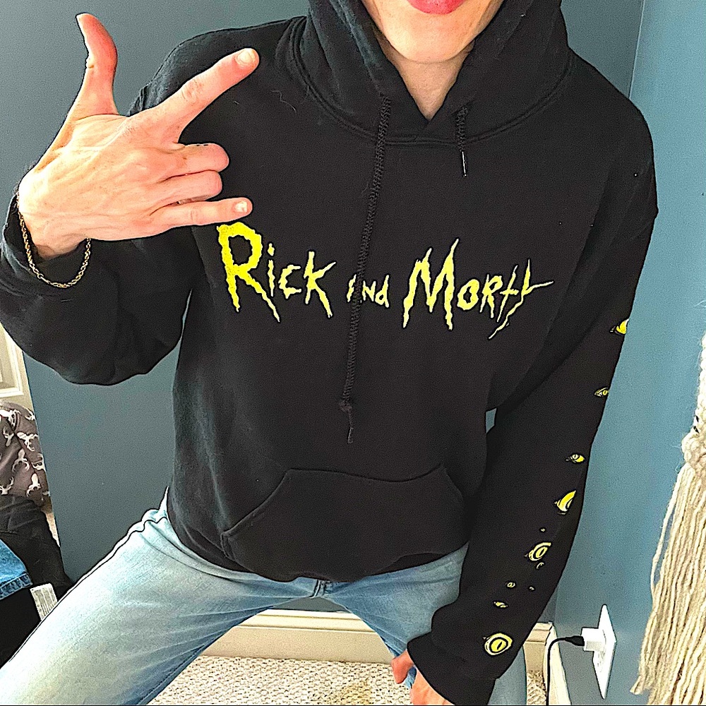 Dope Vintage Ricky & Morty sweatshirt (see the back!) size small
